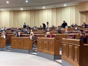 Міська рада Кривого Рогу підтримала петиції підприємців, які вимагають понизити 