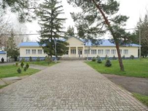 Ю. Вілкул: Влітку, якщо безпекова ситуація буде стабільною, у дитячому таборі «С