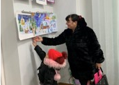 У Центрі «Віза»(«Центр Дії»)  діє виставка дитячих малюнків  до Дня Святого Мико