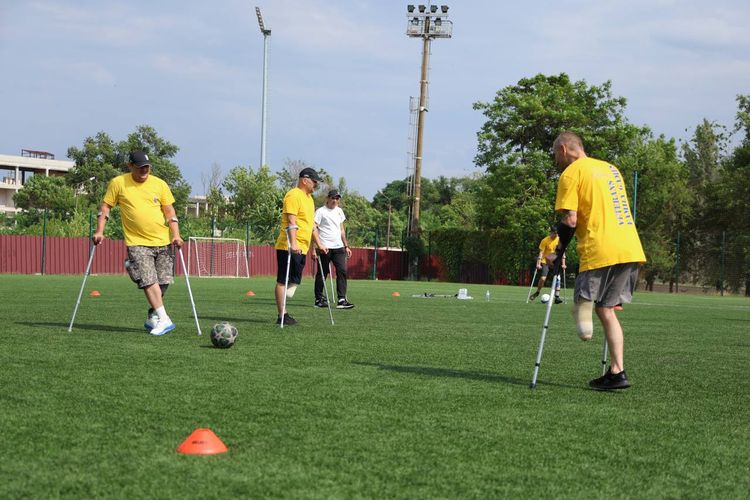 Гра для всіх. У Кривому Розі презентували міську команду з ампутаційного футболу