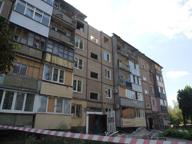 Кривий Ріг відновлює житло після «прильотів»: відремонтовано майже 3000 будинків
